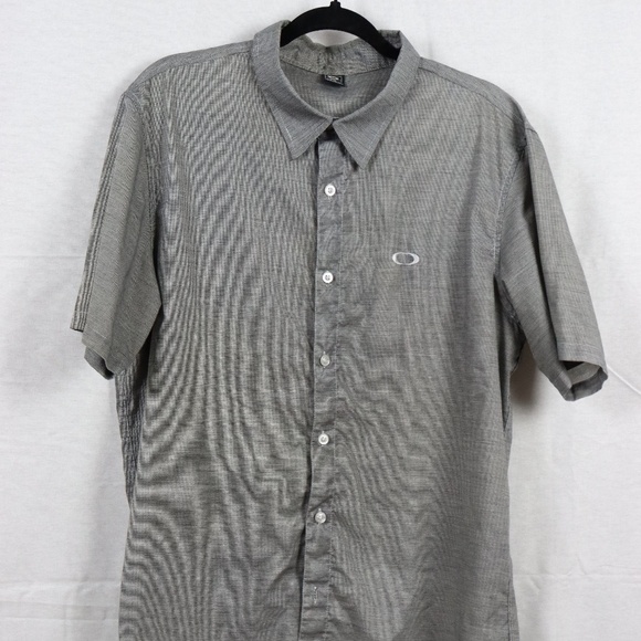 Oakley men's shirt - Picture 1 of 2